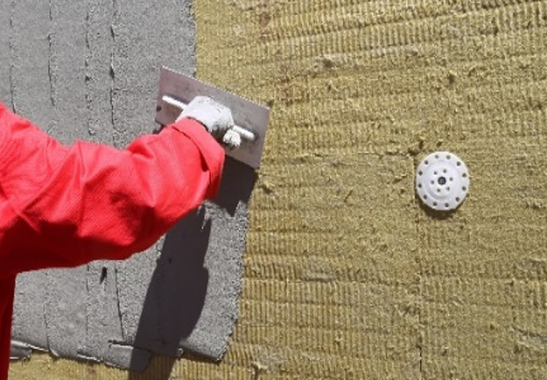 EIFS installation over mineral wool.